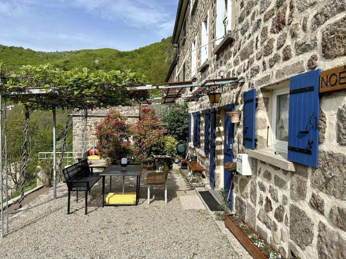 Gîte de NOE au Ray-pic Pereyres Extérieur photo